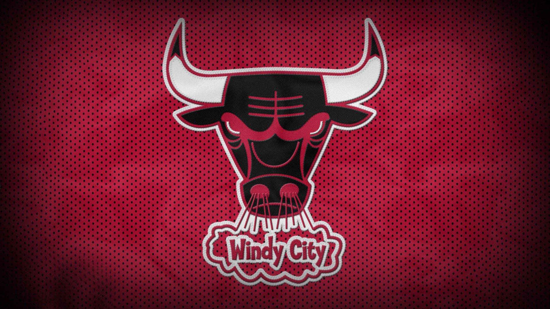 东西亚裁判携手创历史！贾西姆执掌亚冠决赛，傅明VAR技术引全球瞩目