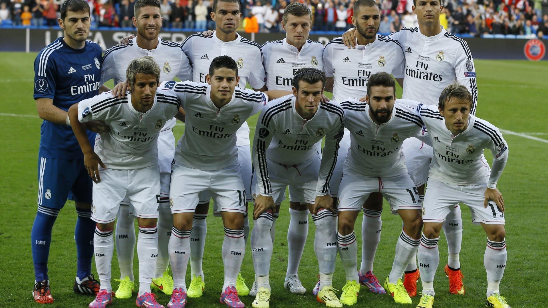 传奇谢幕！Super Frank三夺英超桂冠，铸就蓝军不朽丰碑