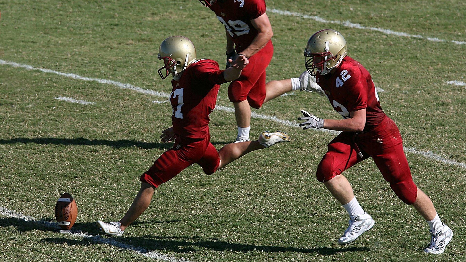 阿根廷狂攻无果闷平巴拉圭，23场不败纪录幸得保全